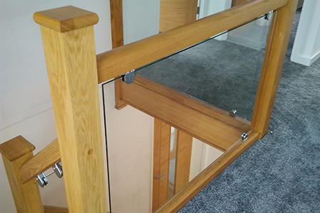L shape staircase with glass