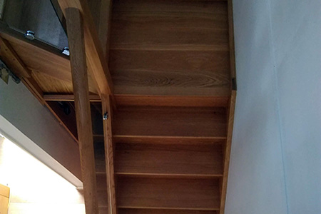 L shape staircase with glass